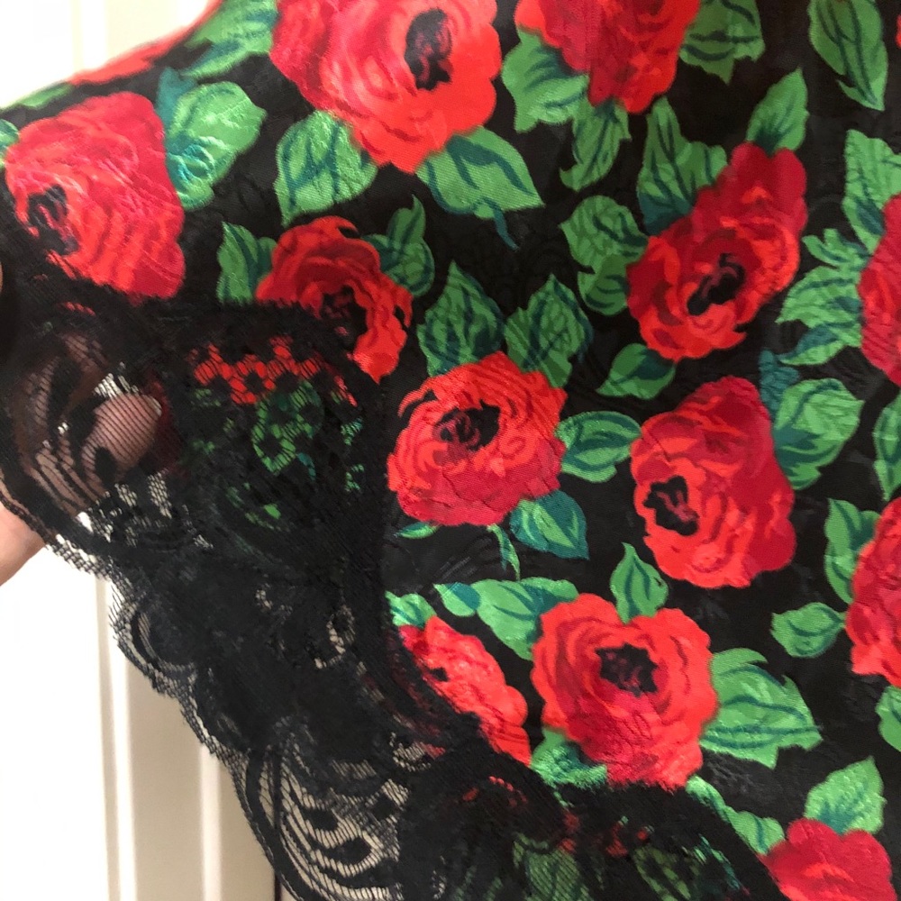 2 Piece Gown/Kimono Robe Set Small Roses - Picture 11 of 11